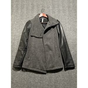 Fabletics Womens Pleather Jacket Shawl Size S Gray‎ and Black Athletic